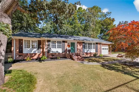 405 Brook Glenn Rd, Taylors, SC 29687