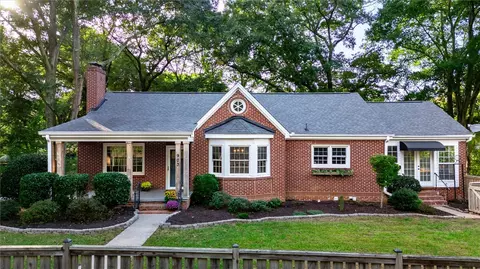 903 N A St, Easley, SC 29640