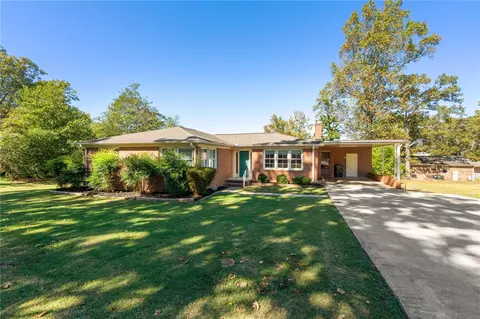 104 Oaklane Dr, Easley, SC 29640