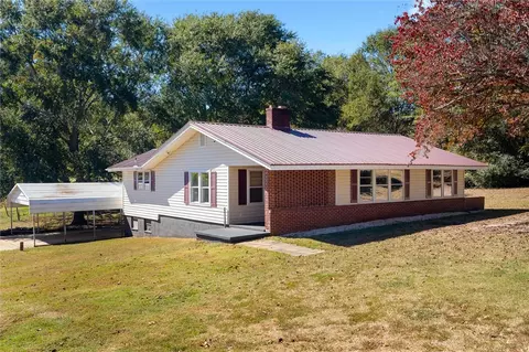 141 Bryant Rd, Pelzer, SC 29669