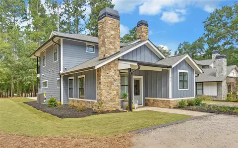 71 73 Woodlake Lndg, Hartwell, GA 30643