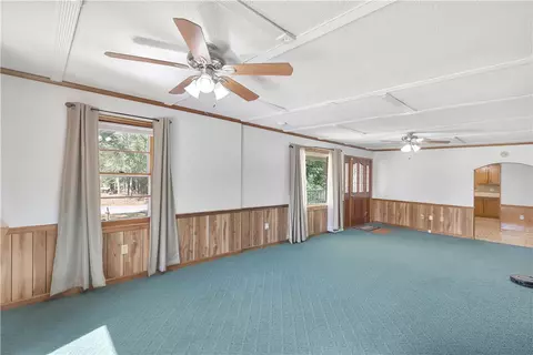 Living - 530 Porter Rd, Pendleton, SC 29670 photo 4 of 6