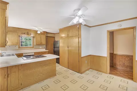 Kitchen - 530 Porter Rd, Pendleton, SC 29670 photo 2 of 6