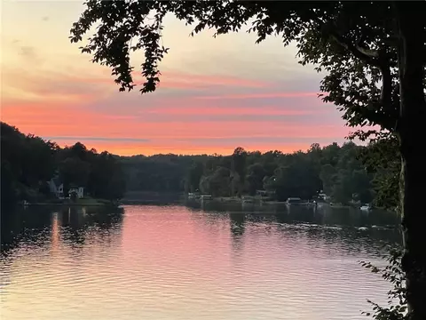 View/Area - 720 Lakeside Dr, Anderson, SC 29621 photo 3 of 8