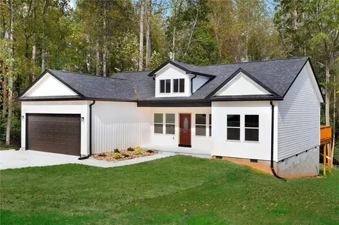 223 Maple Dr, Anderson, SC 29621