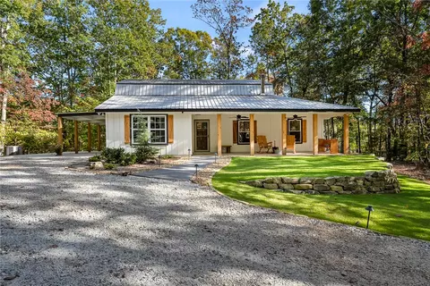 283 Cassidy Bridge Rd, Mountain Rest, SC 29664