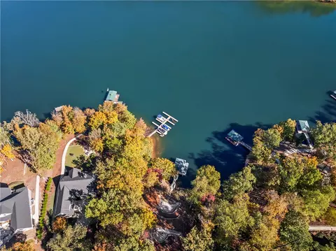 View/Area - 304 Falling Leaf Ct, Seneca, SC 29672 photo 1 of 4