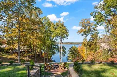 View/Area - 304 Falling Leaf Ct, Seneca, SC 29672 photo 4 of 4