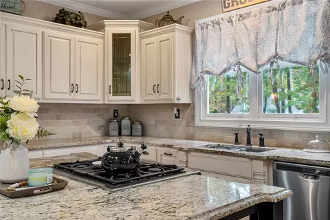 703 Lightwind Ct, Seneca, SC 29672 photo 12