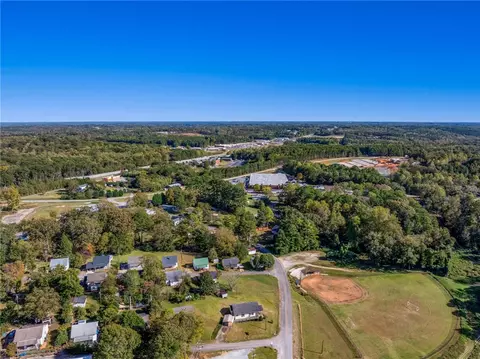 View/Area - 208 Branch St, Walhalla, SC 29691 photo 6 of 7