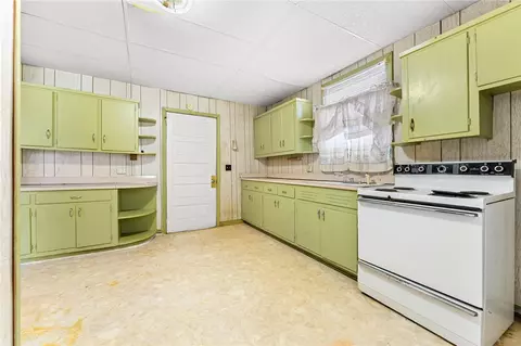Kitchen - 208 Branch St, Walhalla, SC 29691 photo 2 of 2