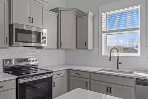 Kitchen - 426 Briggs Dr, Easley, SC 29642 photo 3 of 6