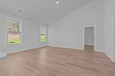 Living - 426 Briggs Dr, Easley, SC 29642 photo 2 of 3