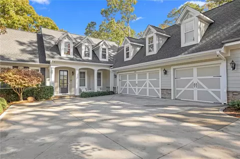 287 Waterstone Dr, West Union, SC 29696