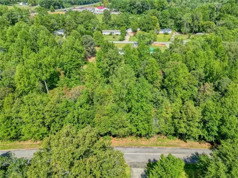 213 Castlebrook Dr, Walhalla, SC 29691 photo 5