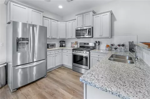 Kitchen - 136 Adger Rd, Pendleton, SC 29670 photo 2 of 3