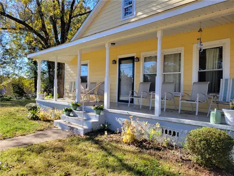Exterior - 1208 E Main St, Seneca, SC 29678 photo 4 of 5