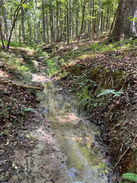 00 April Dr, Seneca, SC 29678 photo 2