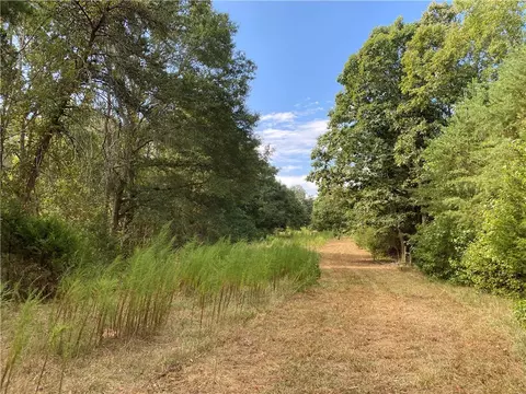 00 April Dr, Seneca, SC 29678 photo 12