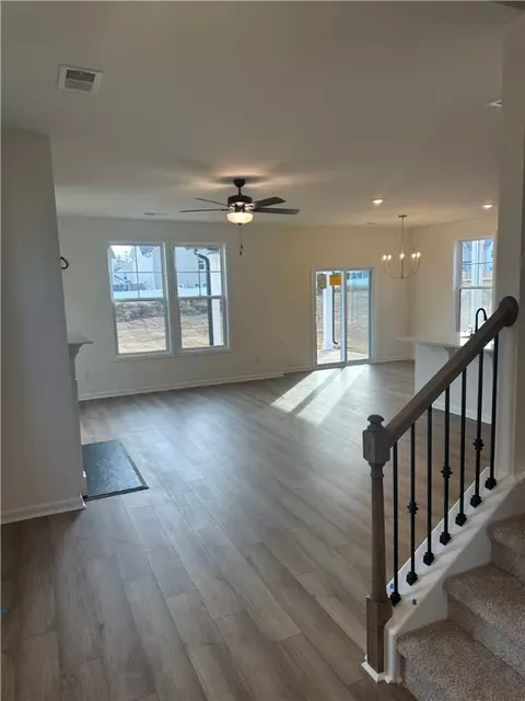 Living - 233 Brown Cir, Easley, SC 29642 photo 2 of 2