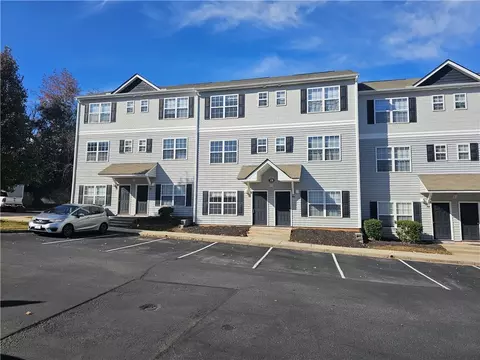 128 University Village Dr #C, Central, SC 29630