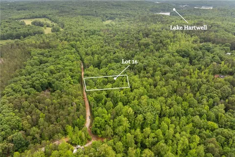 128 Sweetbriar Trl, Westminster, SC 29693