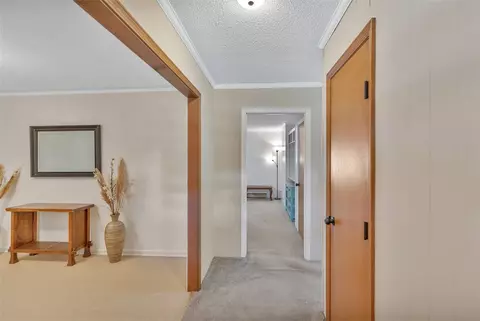 Entry Way - 113 Soapstone Dr, Starr, SC 29684 photo 2 of 3