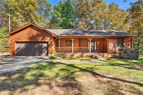106 Poplar Ridge Dr, Westminster, SC 29693