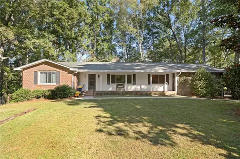307 Hillcrest Dr, Abbeville, SC 29620