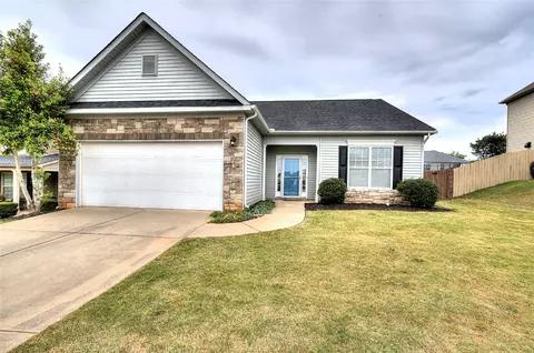 10 Harwick Ct, Easley, SC 29642