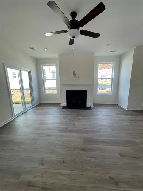 31 Halsey St, Central, SC 29630 photo 3