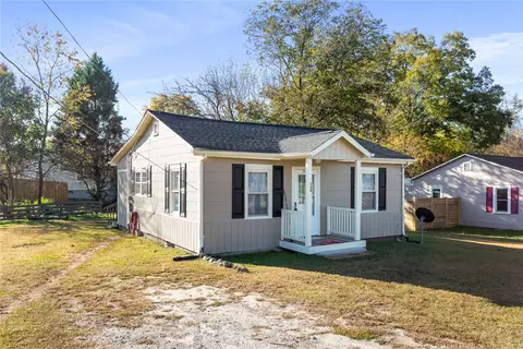Exterior - 134 Marshall Ave, Seneca, SC 29678 photo 2 of 7