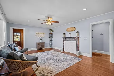 Living - 3300 Earls Bridge Rd, Easley, SC 29640 photo 1 of 2