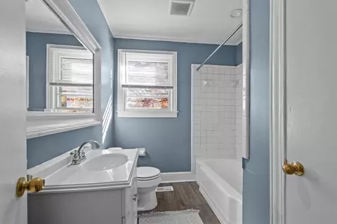 Bath - 3300 Earls Bridge Rd, Easley, SC 29640 photo 1 of 2