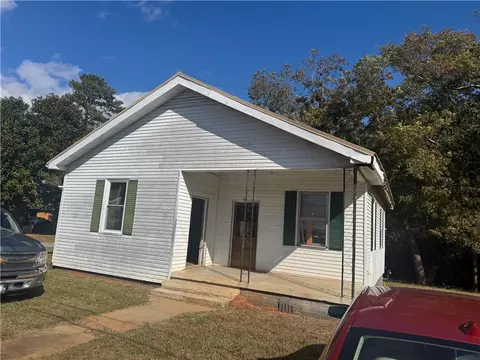 1201 Goddard Ave, Seneca, SC 29678
