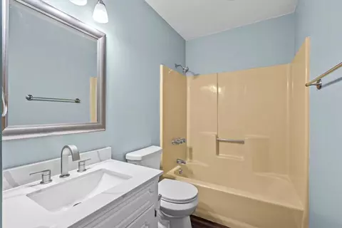 Bath - 281 Willow Ct #31 & 33, Central, SC 29630 photo 2 of 2