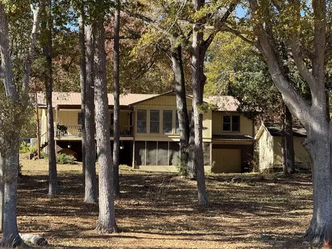410 Cedar St, Lavonia, GA 30553
