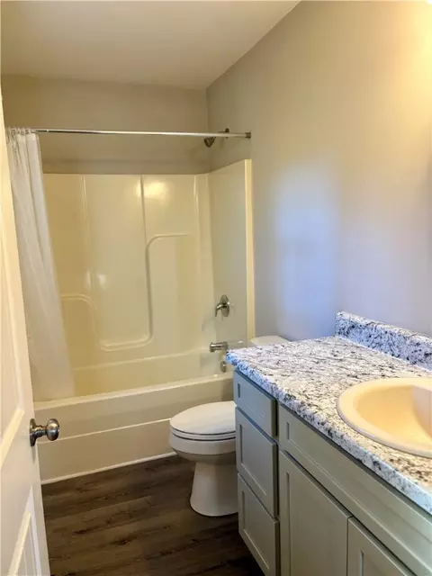Bath - 450 Cedar Tree Dr, Walhalla, SC 29691 photo 1 of 2