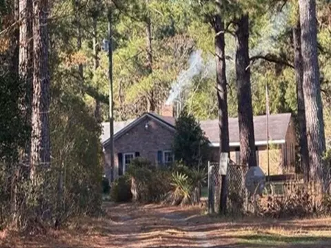 1613 Shadewater Way, Manning, SC 29102