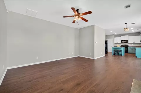 Living - 105 Amherst Way, Easley, SC 29642 photo 8 of 12