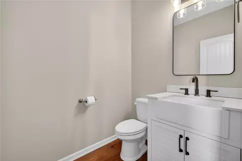 Bath - 105 Amherst Way, Easley, SC 29642 photo 1 of 2