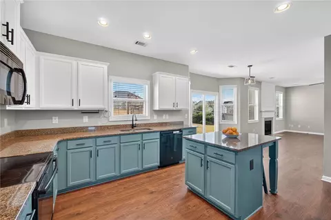 Kitchen - 105 Amherst Way, Easley, SC 29642 photo 2 of 6