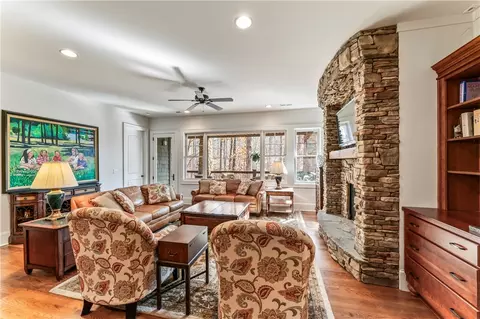 Living - 805 Top Ridge Dr, Sunset, SC 29685 photo 6 of 7