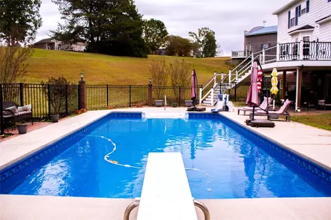 Exterior - 190 Jameson Rd, Easley, SC 29640 photo 10 of 11