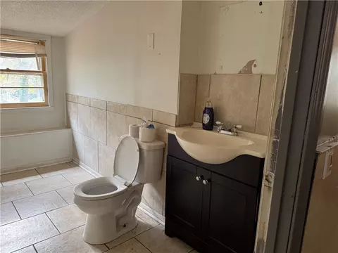 Bath - 136 Abel Rd, Clemson, SC 29631 photo 3 of 3