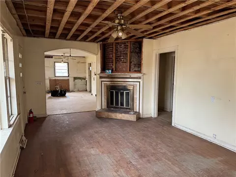 Living - 136 Abel Rd, Clemson, SC 29631 photo 1 of 2