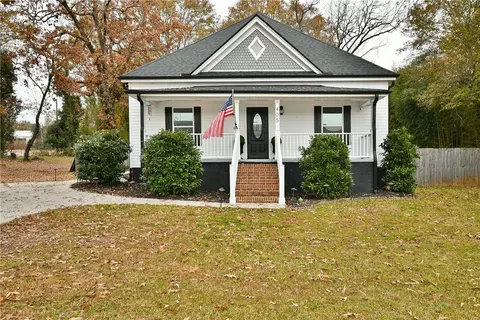 405 Hagood St, Easley, SC 29641