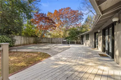 Exterior - 511 Shorecrest Dr, Clemson, SC 29631 photo 3 of 7