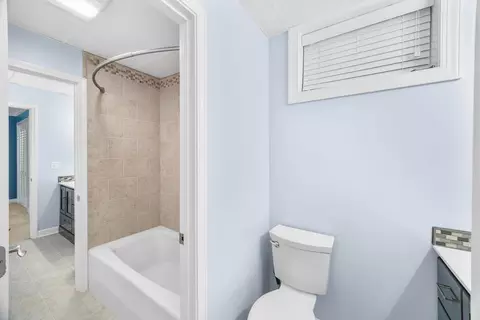 Bath - 511 Shorecrest Dr, Clemson, SC 29631 photo 7 of 7