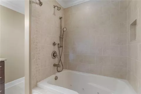 Bath - 511 Shorecrest Dr, Clemson, SC 29631 photo 5 of 7